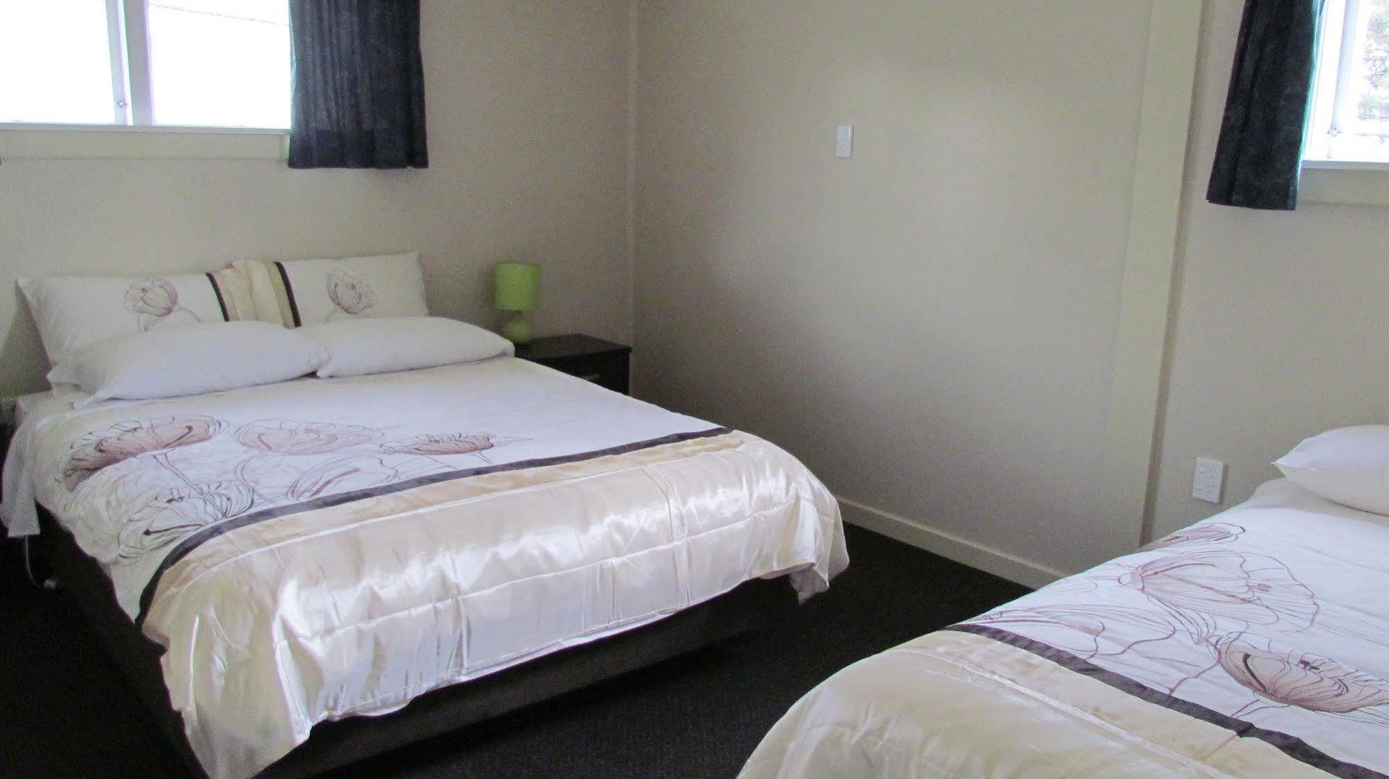 Birchwood Cottages Te Anau Luaran gambar